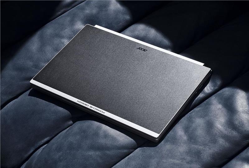 Ноутбук Porsche Design Acer Book RS AP714-51GT 14FHD Touch/Intel i7-1165G7/16/1024F/NVD350-2/W10/Carbon/bag/mouse